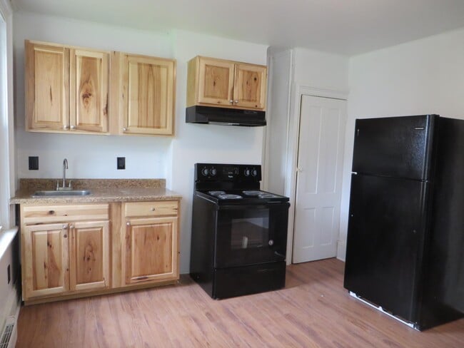 277 1st St, Unit 1 in Newburgh, NY - Foto de edificio - Building Photo