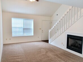 2405-2407-2407 Calder Ct in Columbia, MO - Building Photo - Building Photo