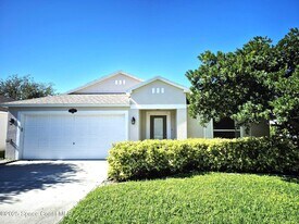 2365 Bayhill Dr in Melbourne, FL - Building Photo