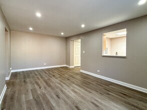 2336 N Commonwealth Ave in Chicago, IL - Building Photo - Building Photo