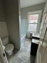 114 S West St in Carlisle, PA - Foto de edificio - Building Photo