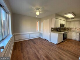 4597 Logsdon Dr in Annandale, VA - Building Photo