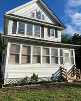 718 6th St E, Unit #1 lower in St. Paul, MN - Building Photo