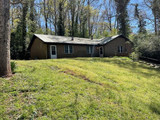 property at 320 Edgewood Dr