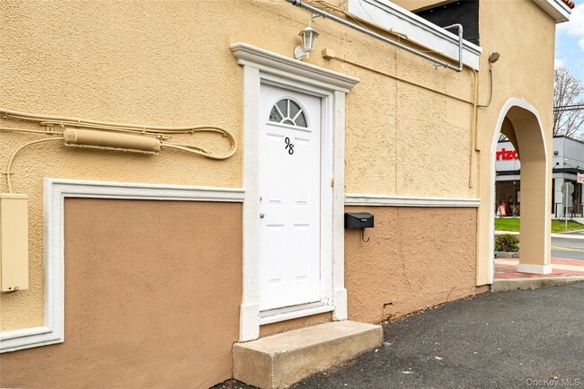 98 S Main St in New City, NY - Building Photo - Building Photo