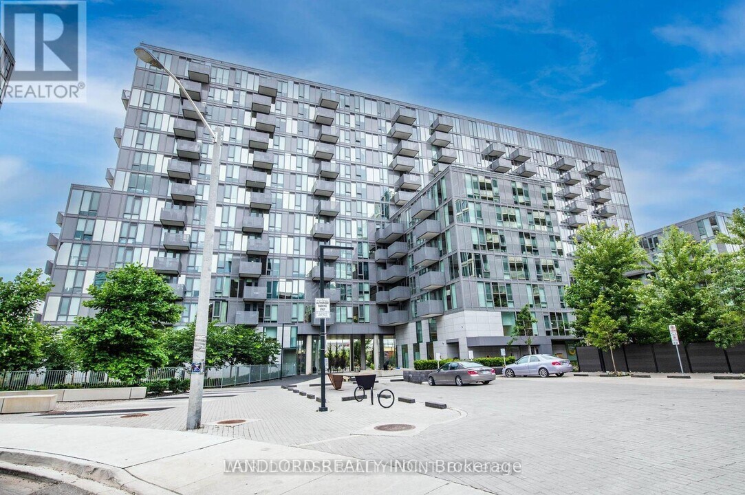 38-338 Monte Kwinter Ct in Toronto, ON - Building Photo