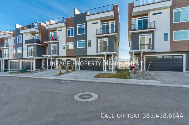 property at 3559 S Lydia Ann Ln