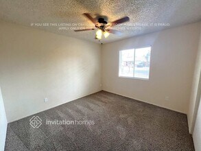 1904 S Apache Dr in Apache Junction, AZ - Foto de edificio - Building Photo