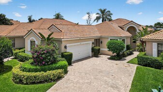 4465 Barclay Fair Way in Wellington, FL - Building Photo