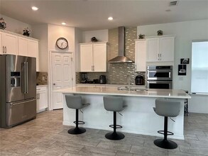 11573 Charnock Dr in Windermere, FL - Building Photo - Building Photo
