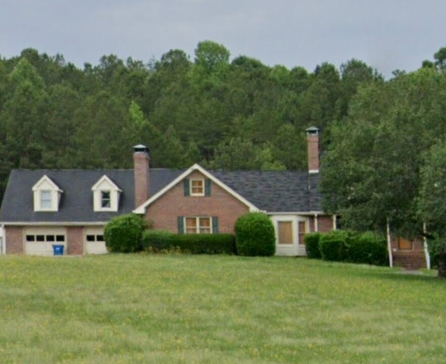 4430 Hog Mountain Rd NE in Hoschton, GA - Building Photo
