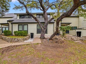 44 Casa Verde St in Lakeway, TX - Building Photo - Building Photo