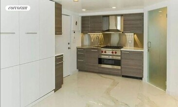 396 Bleecker St in New York, NY - Foto de edificio - Building Photo