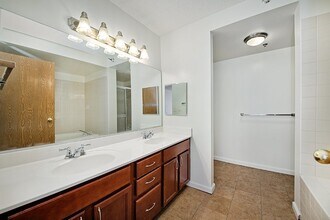 1715 Chicago Ave in Evanston, IL - Building Photo - Building Photo
