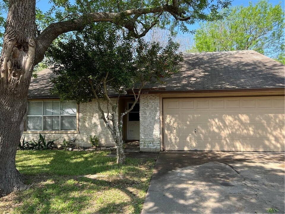 7318 Lunar Dr in Austin, TX - Building Photo