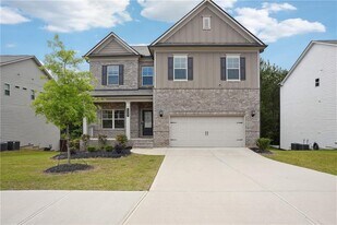 106 Logan Pass Dr in Loganville, GA - Building Photo