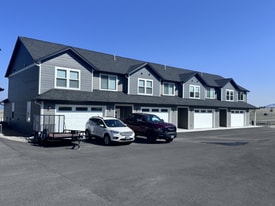 2296 Deerfield Ln in Helena, MT - Building Photo