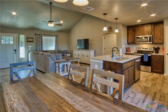 1139 Cedar Bend in Canyon Lake, TX - Building Photo - Building Photo