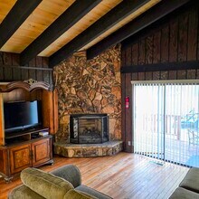 1440 Malabar Way in Big Bear, CA - Building Photo - Building Photo