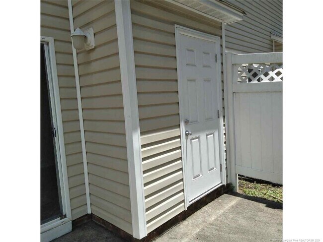 810 Lewis St in Fayetteville, NC - Building Photo - Building Photo
