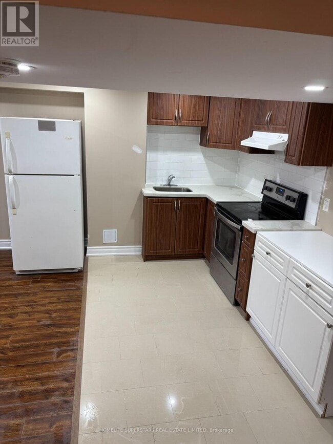property at 32 Willick Pl
