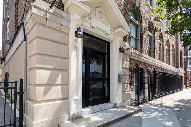 Queen Village Lofts in Philadelphia, PA - Building Photo - Building Photo