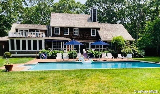 property at 340 Wainscott Harbor Rd