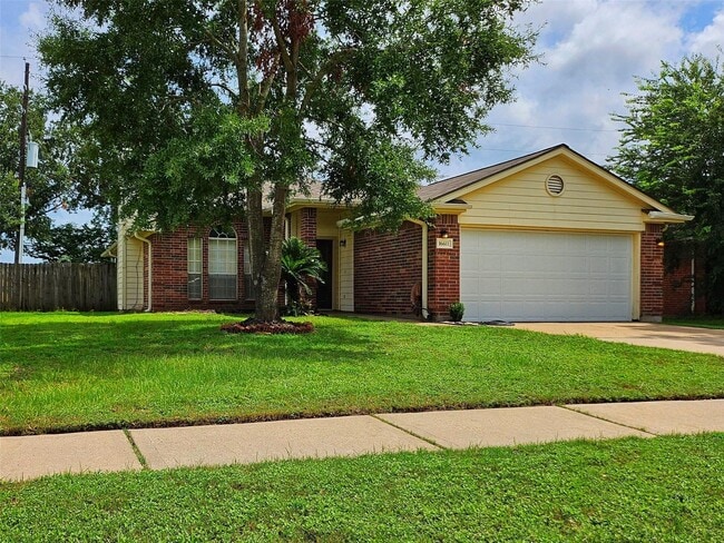 16611 Creek Trail in Houston, TX - Building Photo - Building Photo