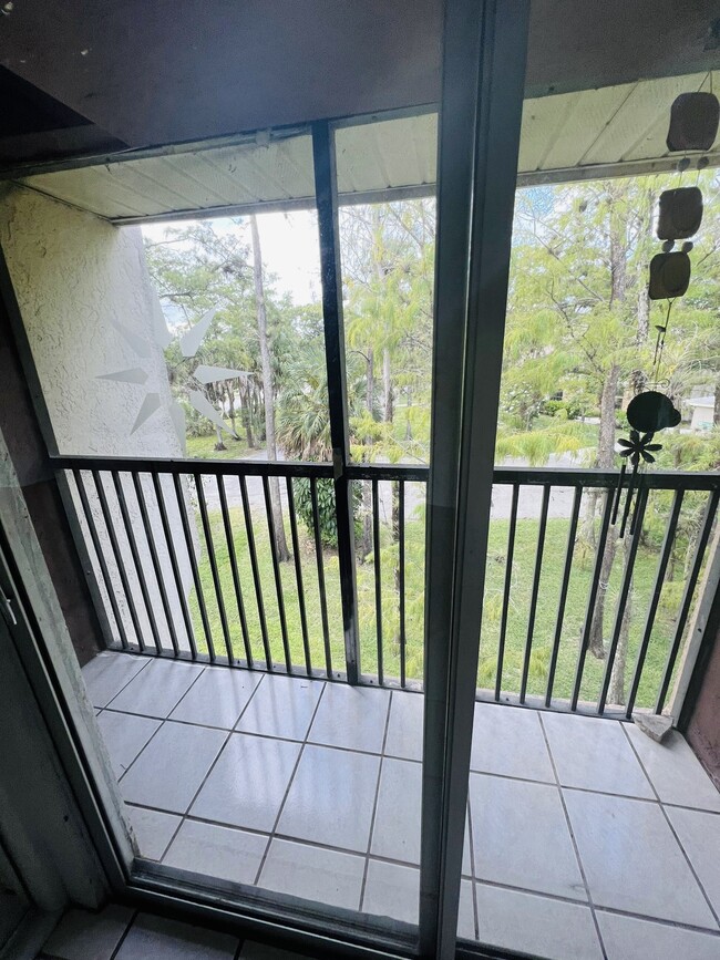 8773 Shadow Wood Blvd, Unit Shadow wood in Coral Springs, FL - Building Photo - Building Photo