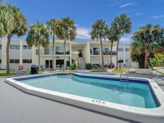 property at 900 Crystal Lake Dr
