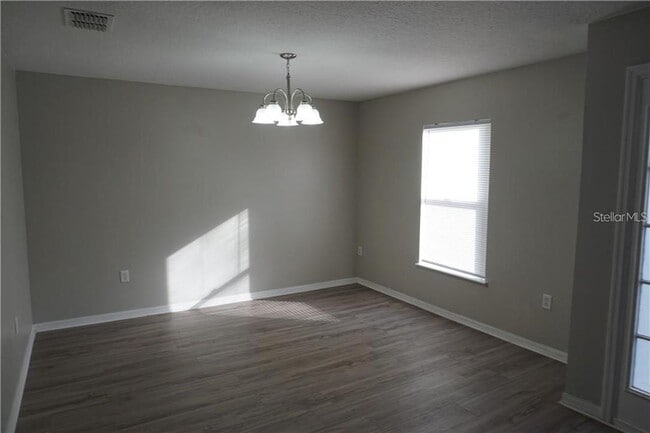 1024 Osprey Cove Cir in Groveland, FL - Building Photo - Building Photo