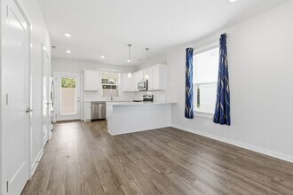 1170 Dickerson Rd, Unit 17 in Goodlettsville, TN - Building Photo - Building Photo