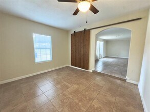 4503 E Stassney Ln in Austin, TX - Building Photo - Building Photo