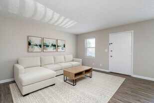 Apex Johnson City in Johnson City, TN - Building Photo