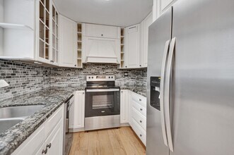 15036 Ashland Ln in Delray Beach, FL - Building Photo - Building Photo