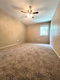 2146 Hazlitt Dr photo'