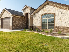 602 Dred Roger Circle in Killeen, TX - Building Photo - Building Photo