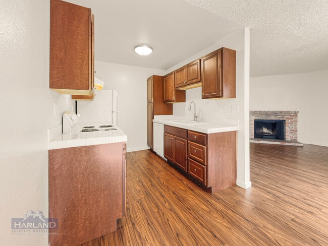 2112-2114 Thomas Ave in San Diego, CA - Building Photo - Building Photo