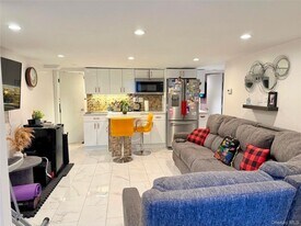 660 Williams Ave in Brooklyn, NY - Building Photo