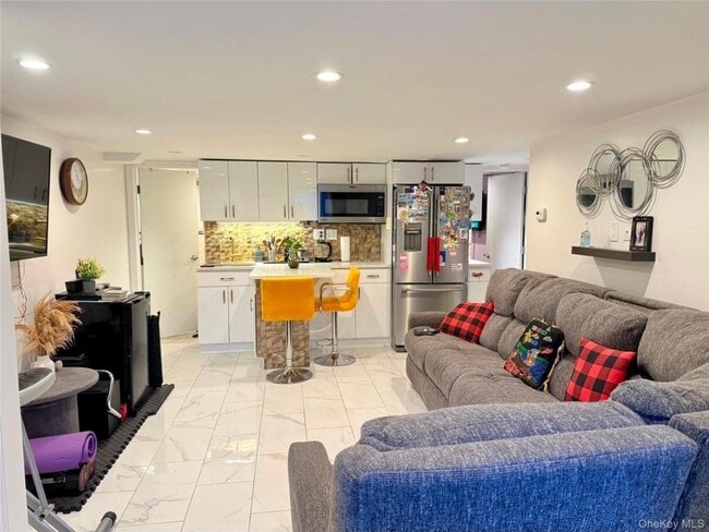 property at 660 Williams Ave