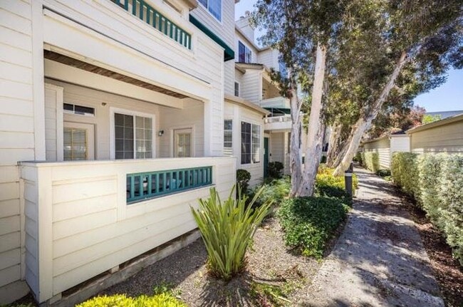 property at 2309 Hastings Shore Ln