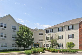 Swan Cove Apartments in Toledo, OH - Building Photo - Building Photo