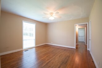 928 E Glenn Ave in Auburn, AL - Building Photo - Building Photo