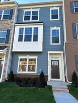 9361 Barnes Lp in Manassas, VA - Building Photo