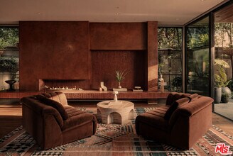 530 N La Jolla Ave in Los Angeles, CA - Building Photo - Building Photo