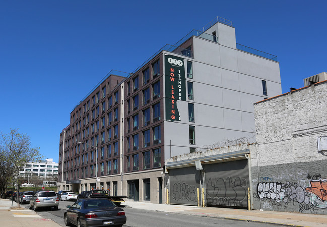 123 Hope St in Brooklyn, NY - Building Photo - Building Photo