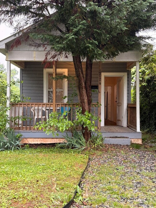 property at 1024 W 13th St