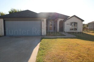 2304 Waterfall Dr in Killeen, TX - Building Photo