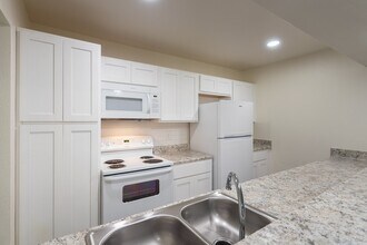 The Biltmore in Dallas, TX - Building Photo - Building Photo