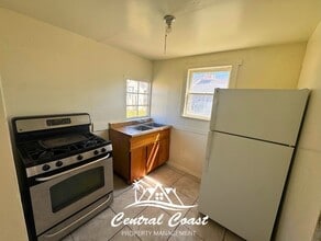 0 E Chapel St in Santa Maria, CA - Foto de edificio - Building Photo